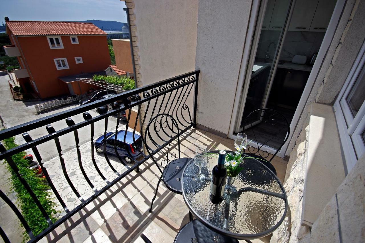 Apartment Ivan Kaštel Sućurac Exteriör bild